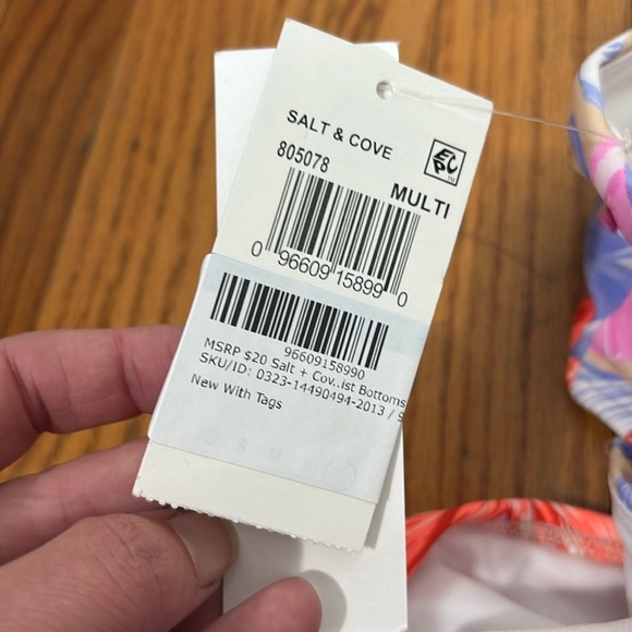 Salt + Cove Women's Juniors' Hot Hibiscus Printed High-Waist Bottoms NwT - Picture 7 of 7